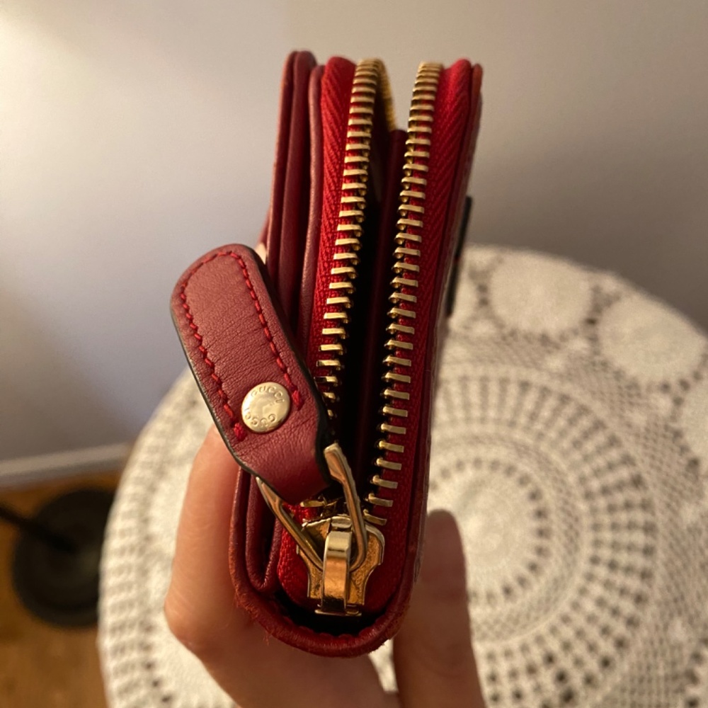 ✨Authentic Gucci Red Wallet✨ - Picture 9 of 10